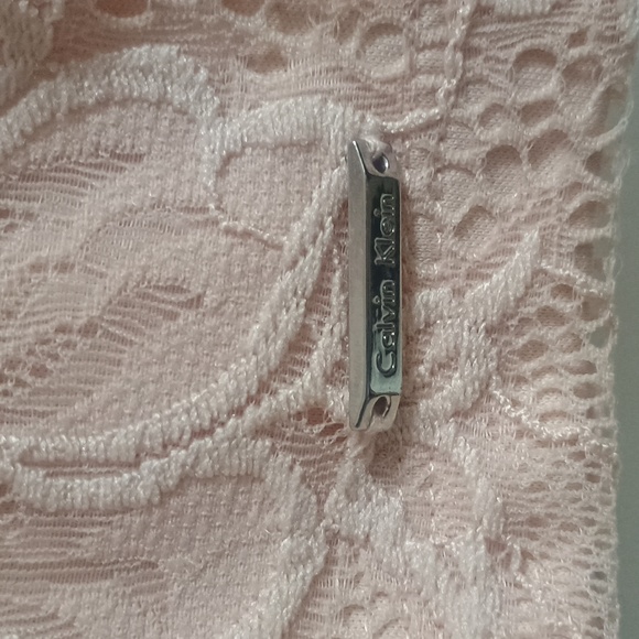 Calvin Klein Blush Floral Lace Sleeveless Blouse - Picture 3 of 6